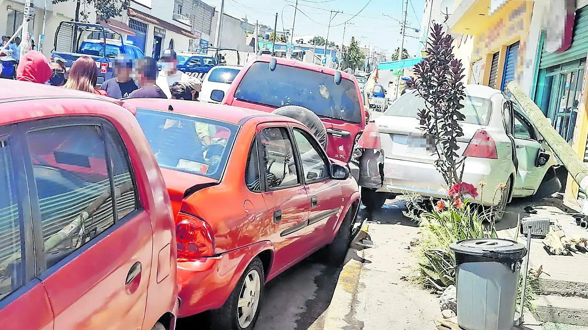 FOTO UNICA  HIZO CHUZA POLICIA_CMYK